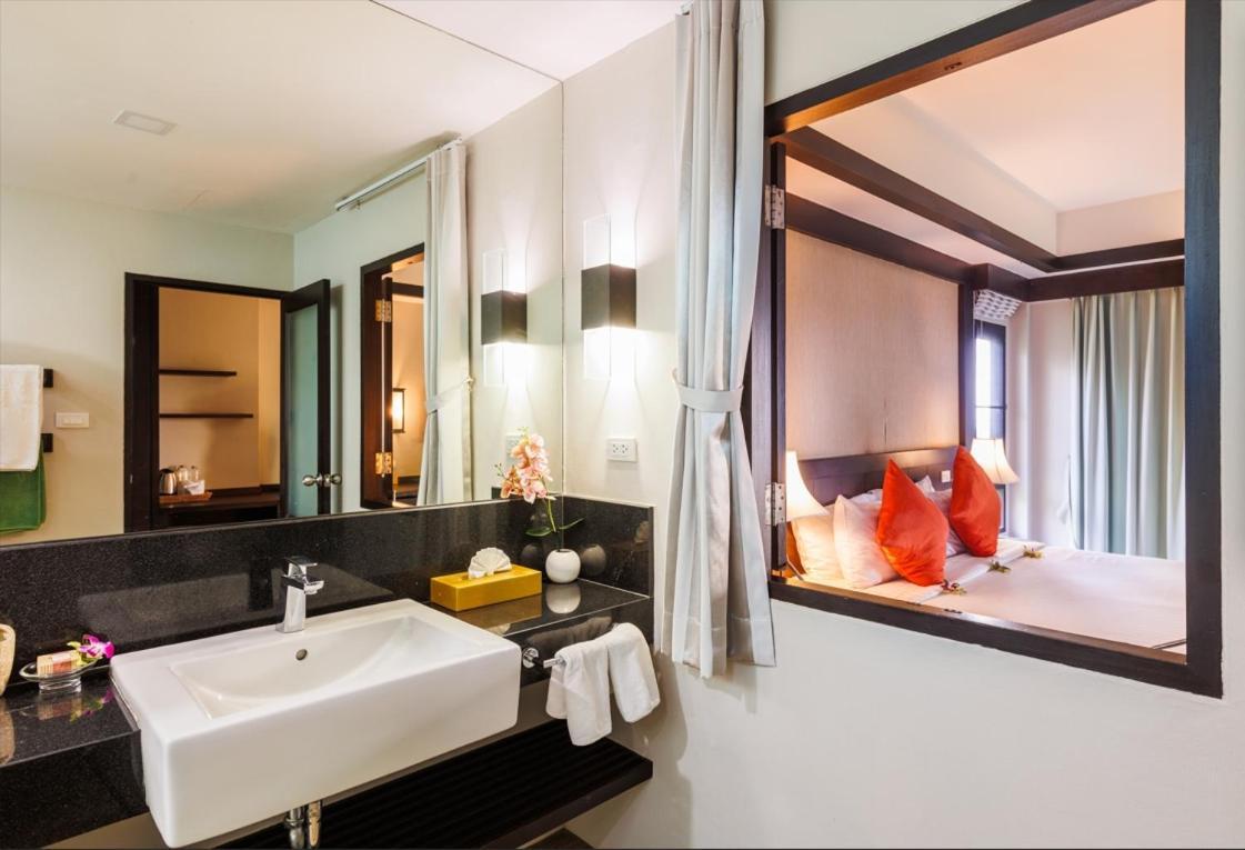 Nang Thong Bay Resort Khao Lak Eksteriør billede