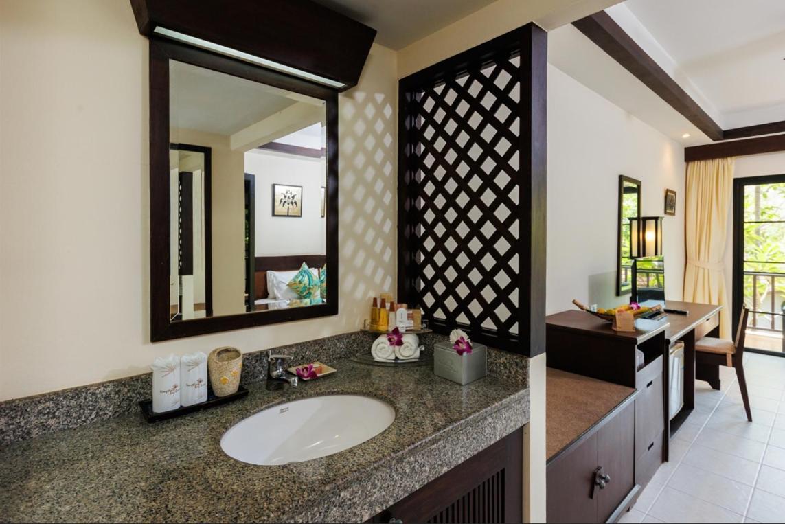 Nang Thong Bay Resort Khao Lak Eksteriør billede